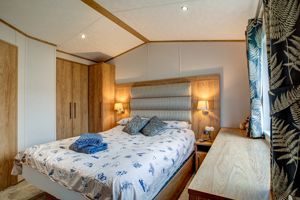 Photo 21- click for photo gallery